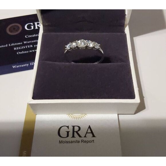 CERTIFIED Genuine Moissanite Diamond 1Ct Wedding/Anniversary Band Ring Sz 9 - Picture 1 of 9